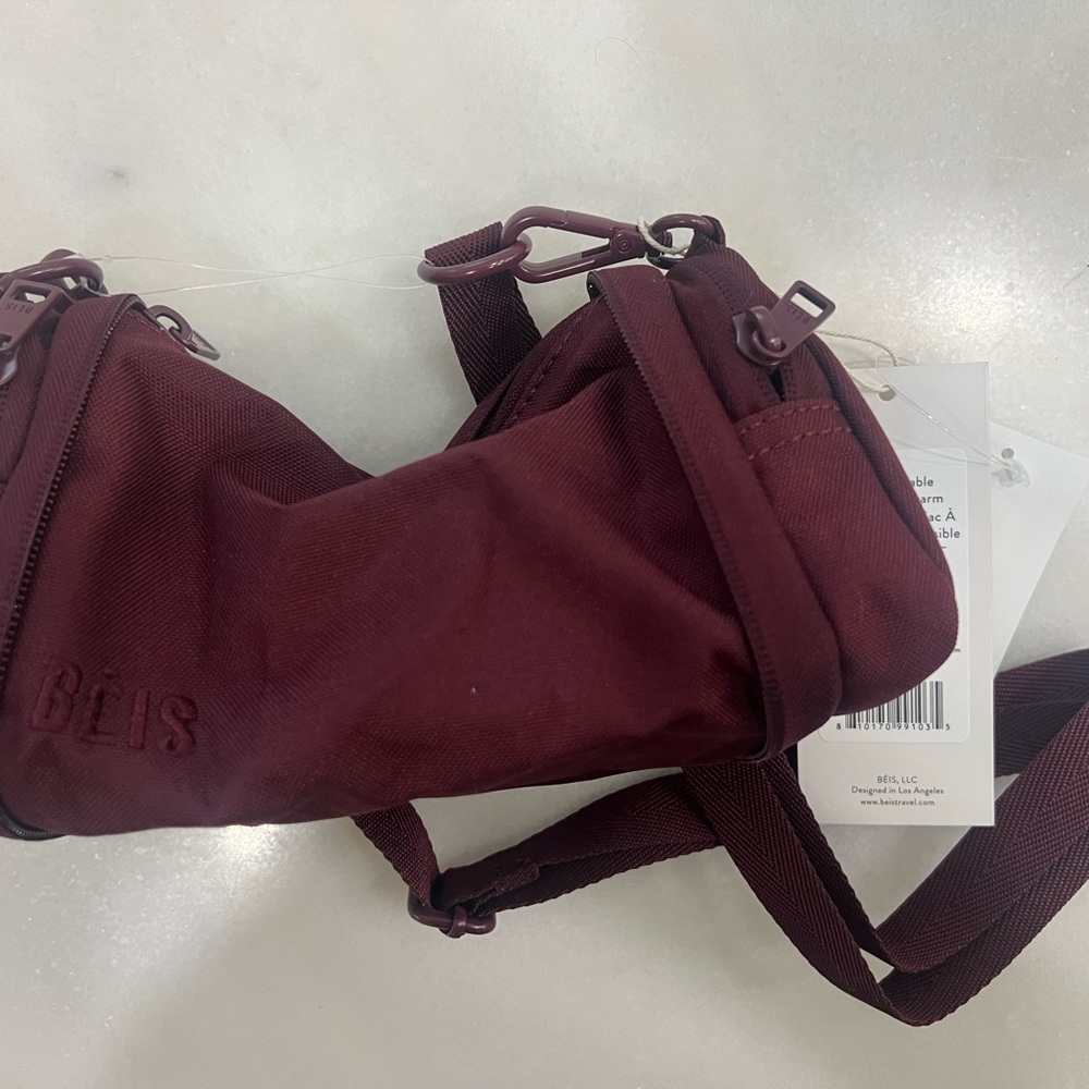 BEIS EXPANDABLE CROSSBODY CHARM IN BURGUNDY - Picture 3 of 9
